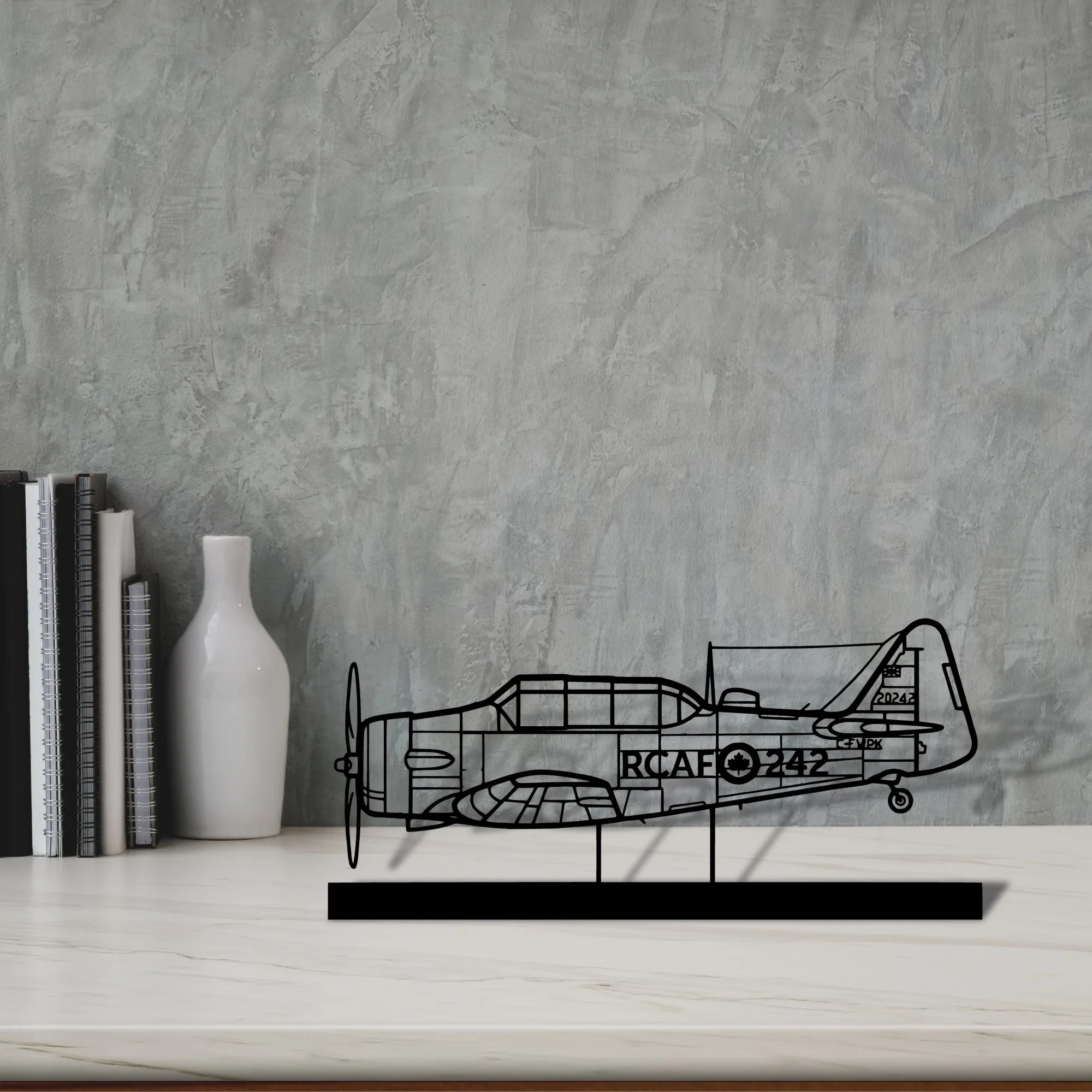 harvard Silhouette Metal Art Stand - Tinvibe