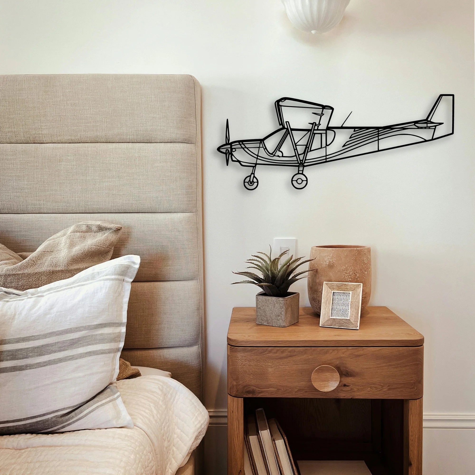 PA 24 Comanche Classic Aircraft Silhouette Metal Wall Art - Tinvibe