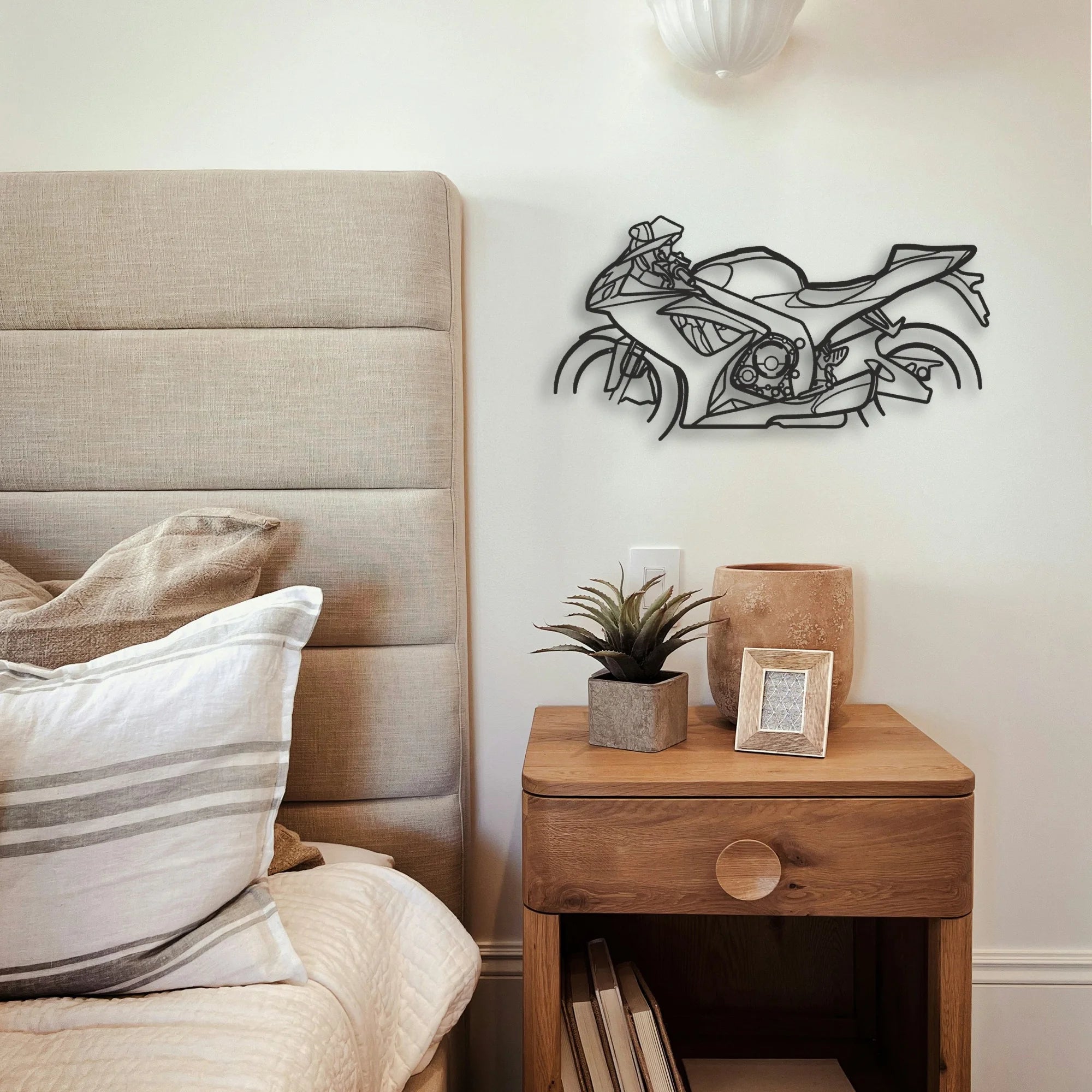 2005 Suzuki GSX R600 Classic Motorcycle Silhouette Metal Wall Art - Tinvibe