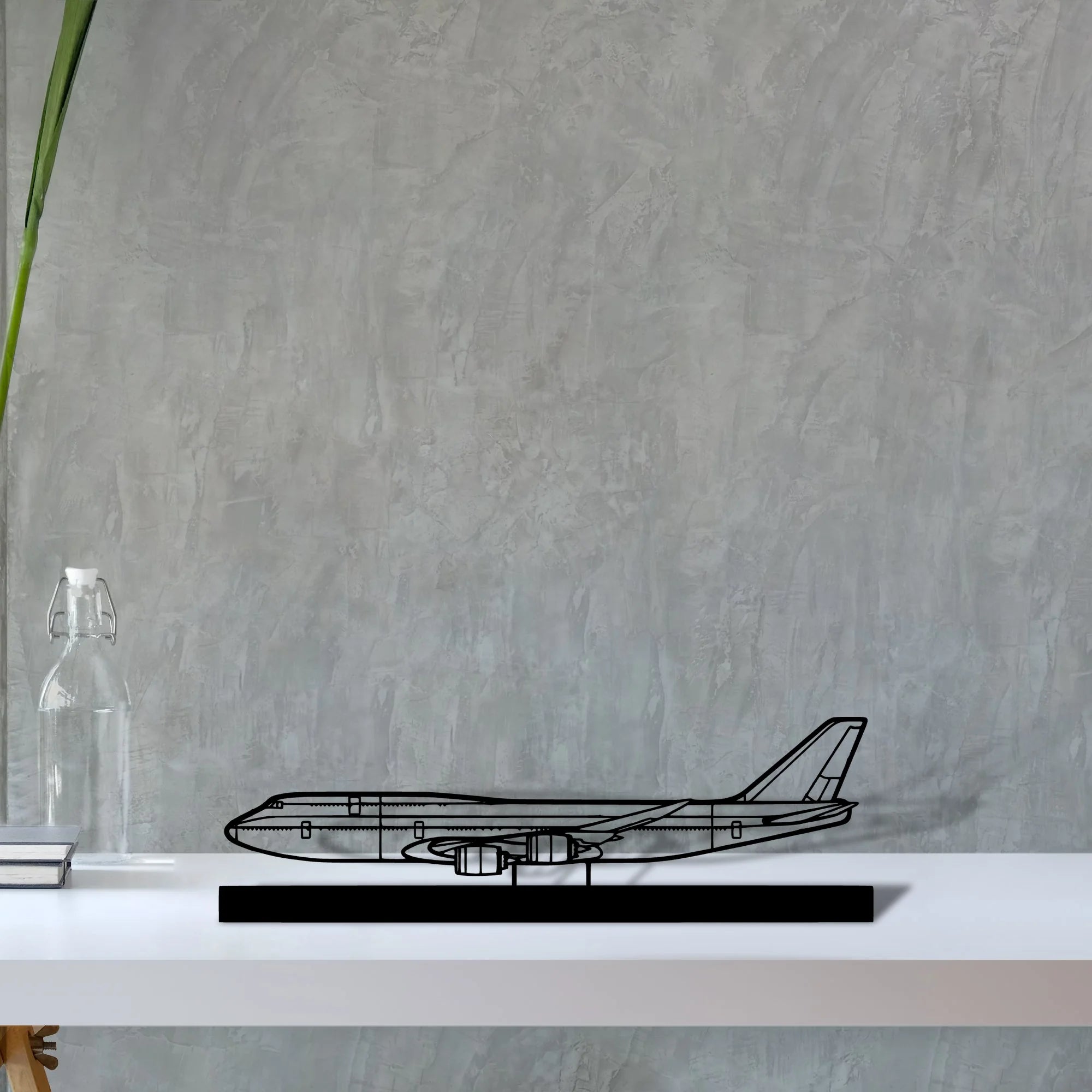 747-8 Silhouette Metal Art Stand - Tinvibe