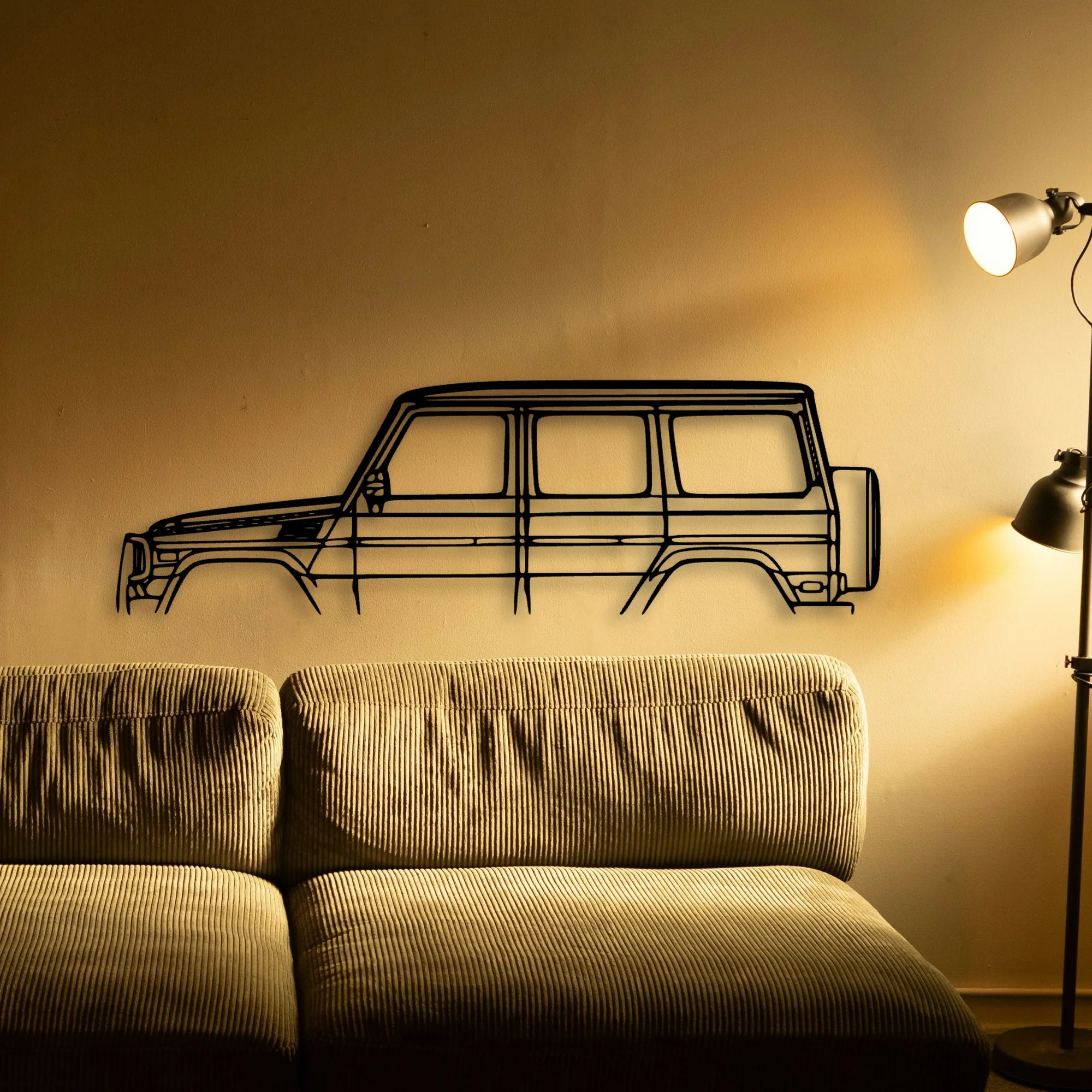 G550 2012 Classic Silhouette Metal Wall Art - Tinvibe