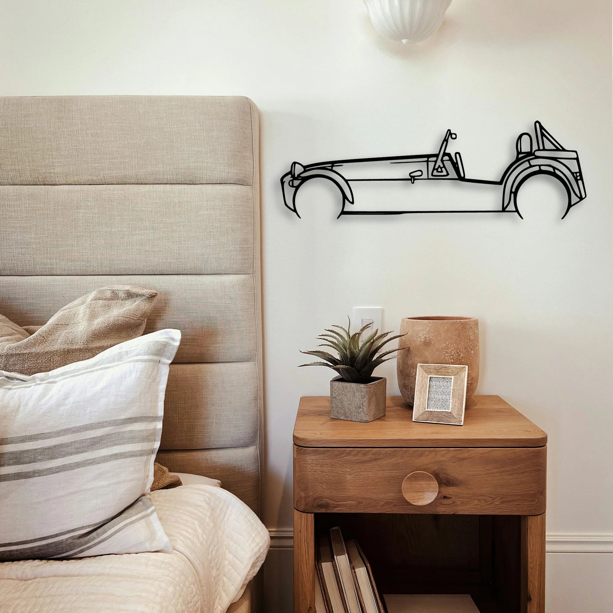 Super 7 Classic Silhouette Metal Wall Art - Tinvibe